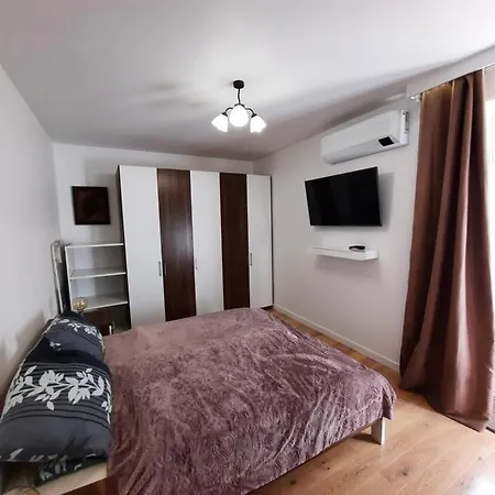 Апартаменты Mieszkanie Centrum Gizycka Nad Kanalem Гижицко